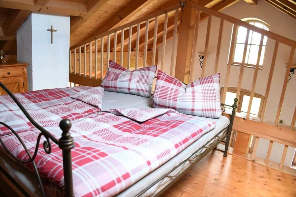 Ferienwohnung Glueck Saaldorf-Surheim Exterior foto